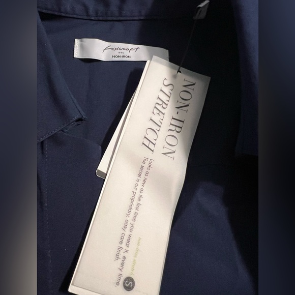 NWT Foxcroft Taylor Stretch Non-Iron Sleeveless Navy shirt - Picture 3 of 6